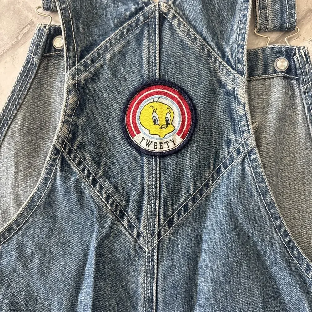 Looney Toons product pair